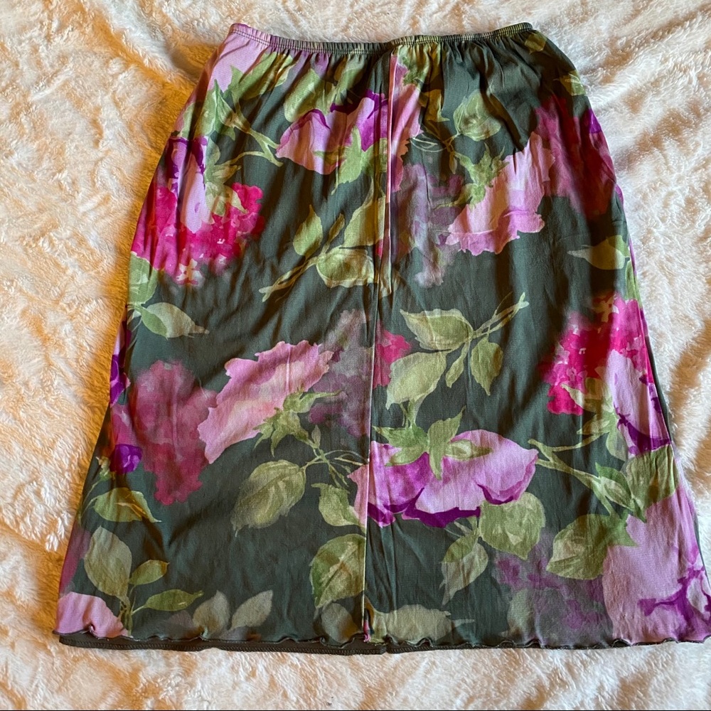 Early 2000s green floral midi skirt